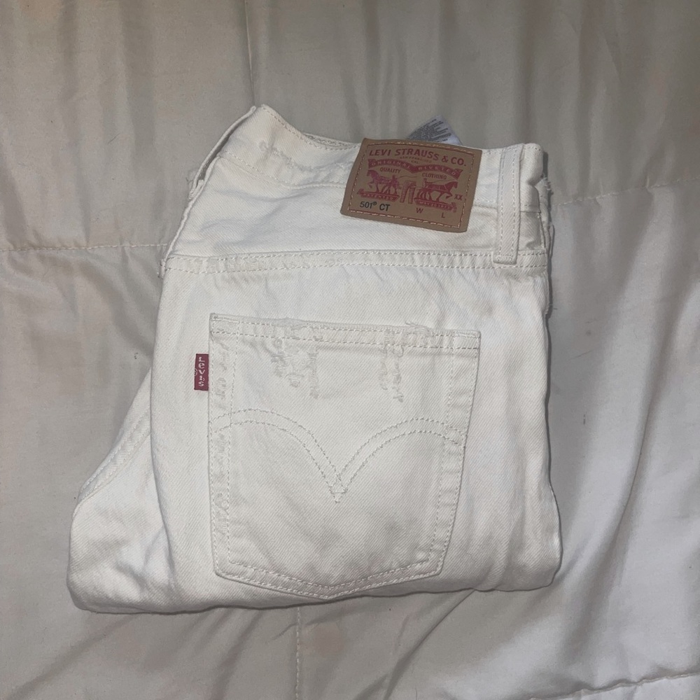 Levi Strauss White Ripped Jeans😍